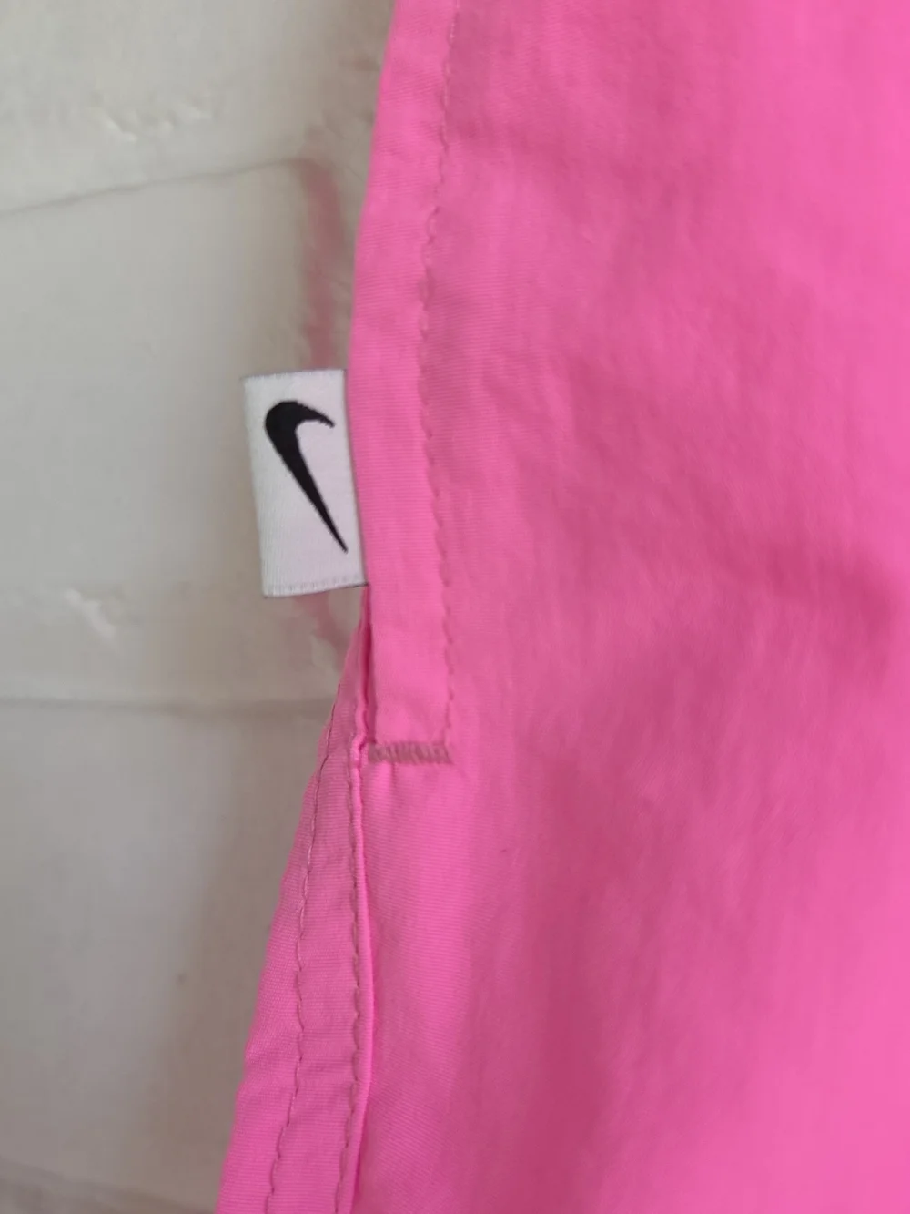 Nike Swim Shorts Trunks Mens Bright Neon Pink Size Small
